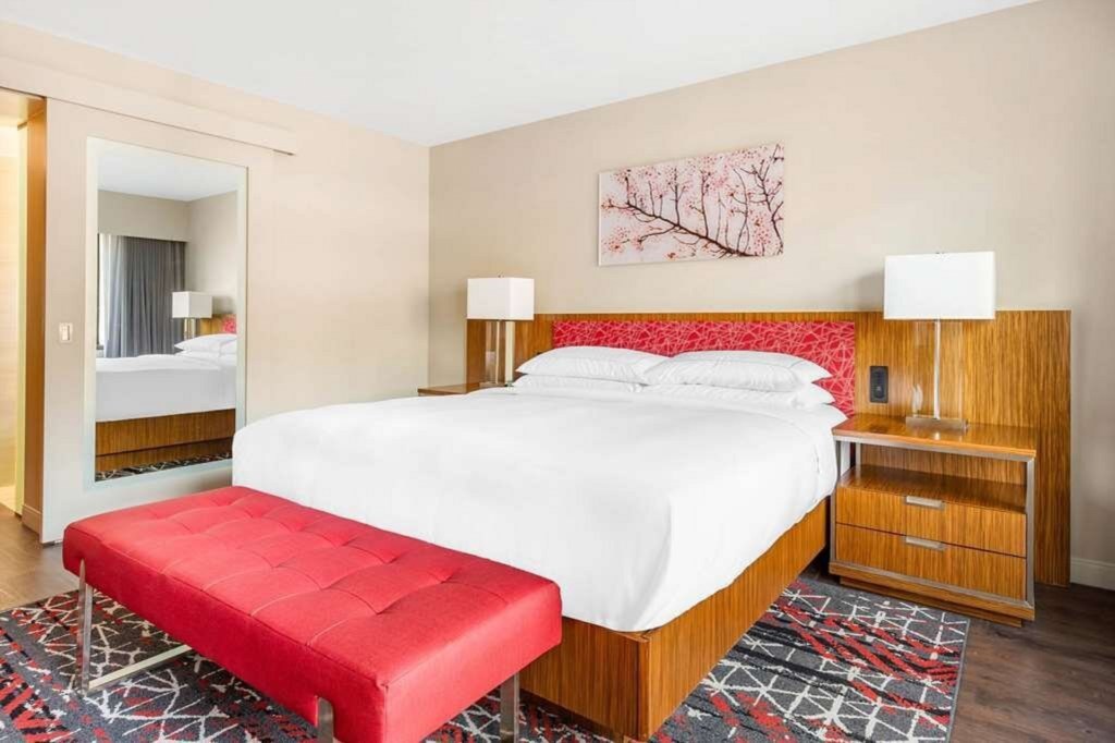 TheDistrictbyHiltonClub_8