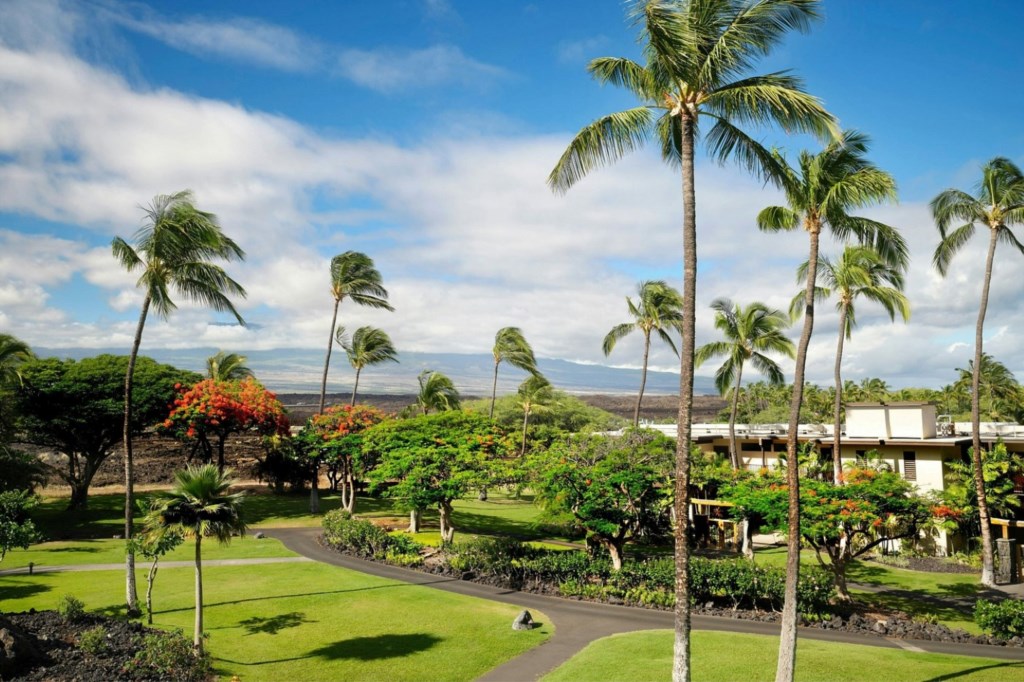 MarriottsWaikoloaOceanClub_32_typical-island-view