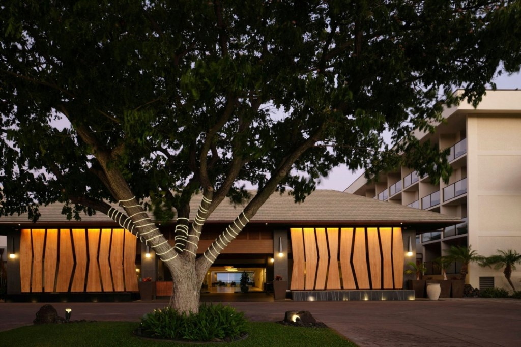 MarriottsWaikoloaOceanClub_40_entrance
