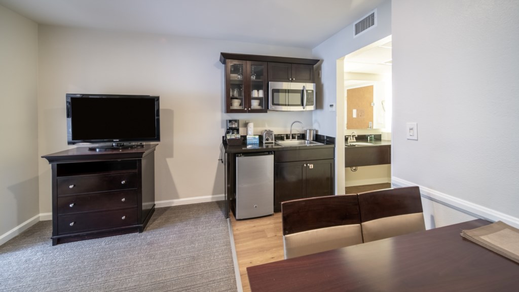 Club Wyndham Peacock Suites_18.jpg