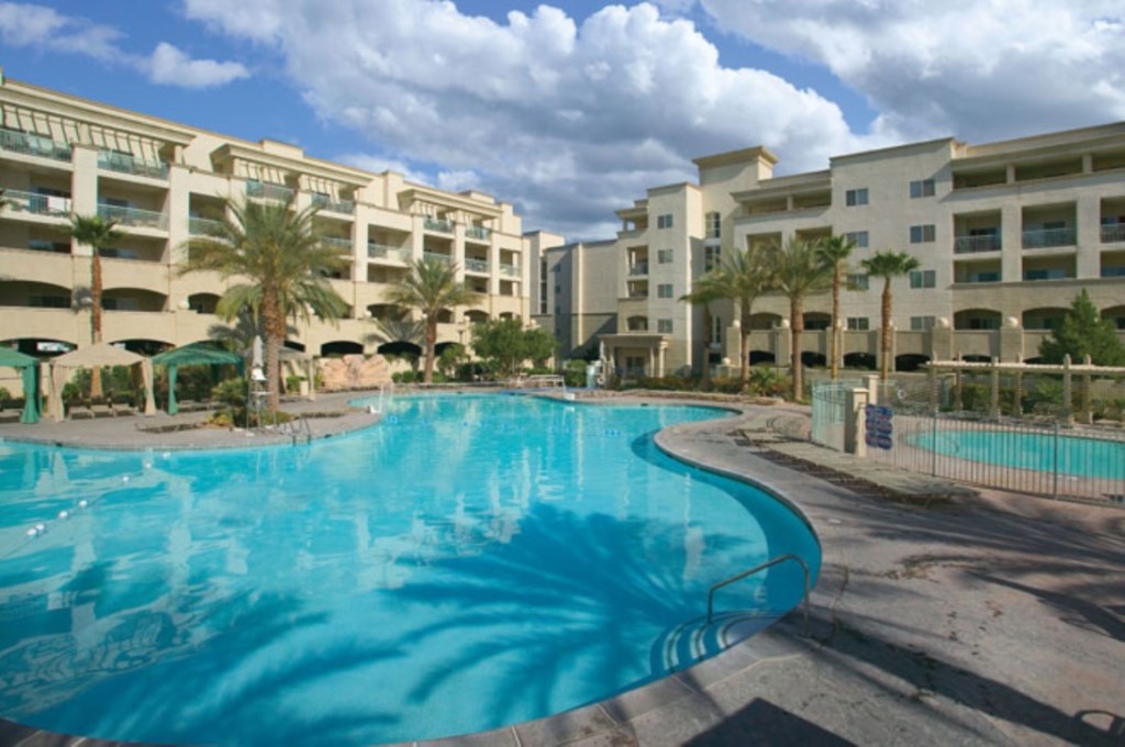 WorldMarkBoulevard_1