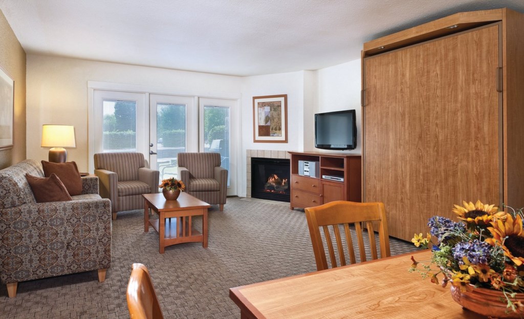 WyndhamGrandLake_6