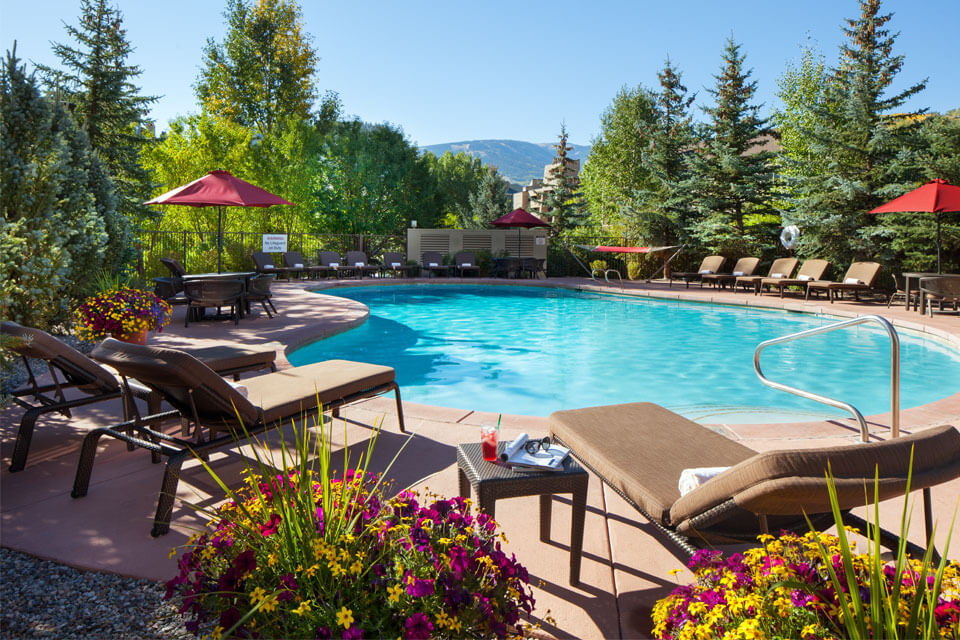 court-yard-swimming-pool-smv-svo5624po.187228-960x640