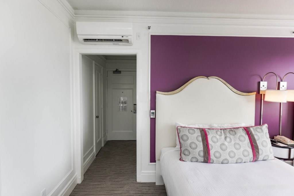 Wyndham(WorldMark)InnatthePark_11_double-queen-studio