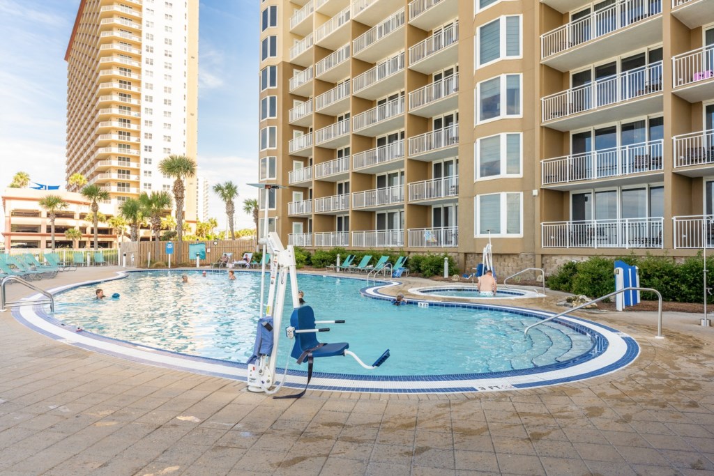 3ClubWyndhamPanamaCityBeach_poolarea-006