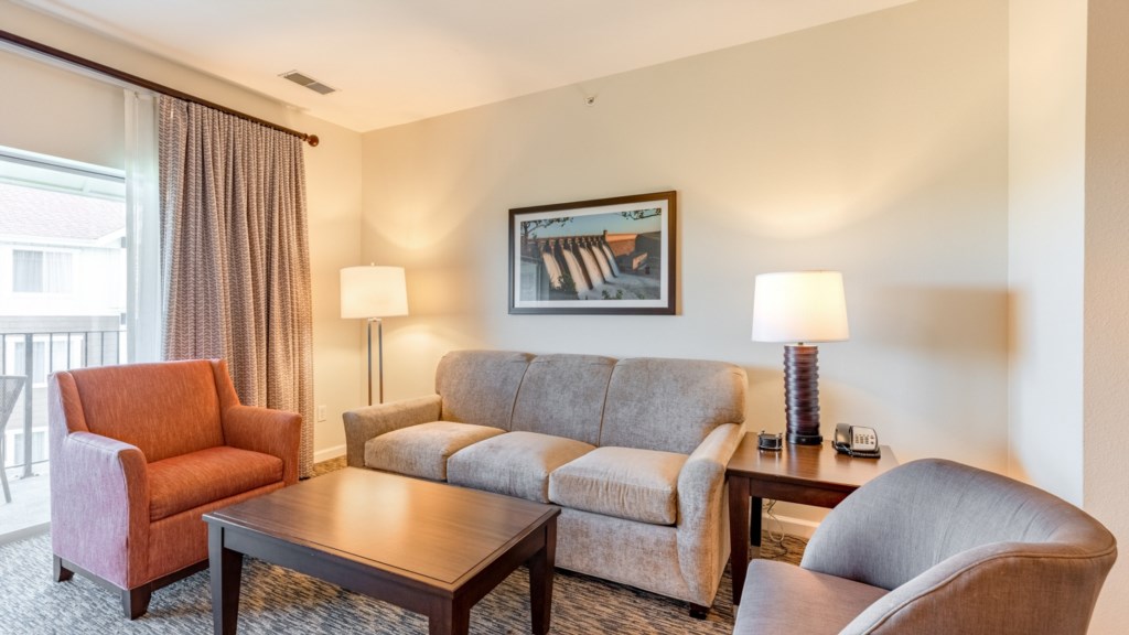 ClubWyndhamMountainVista_1LivingArea-004