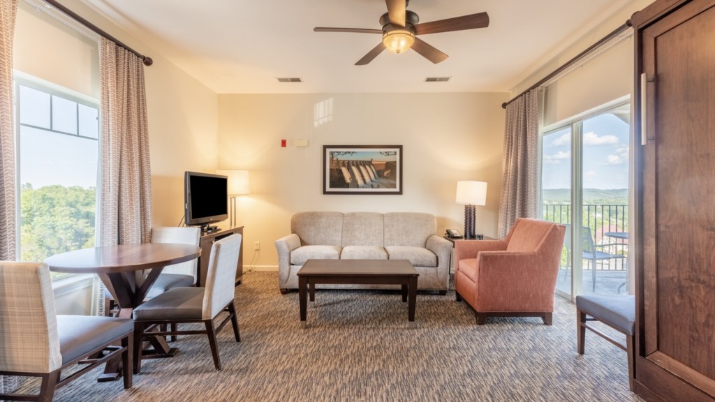 ClubWyndhamMountainVista_2LivingRoom-001