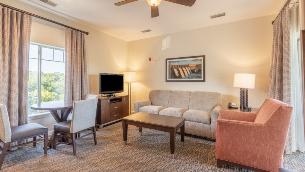 ClubWyndhamMountainVista_2LivingRoom-002