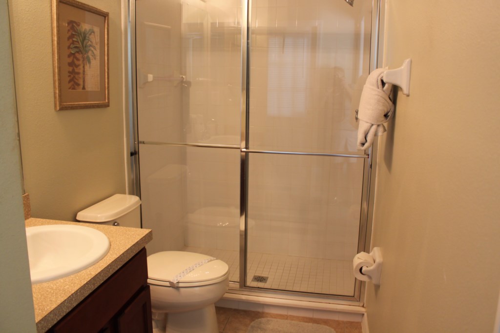 Well equipped Bathroom with shower enclosure