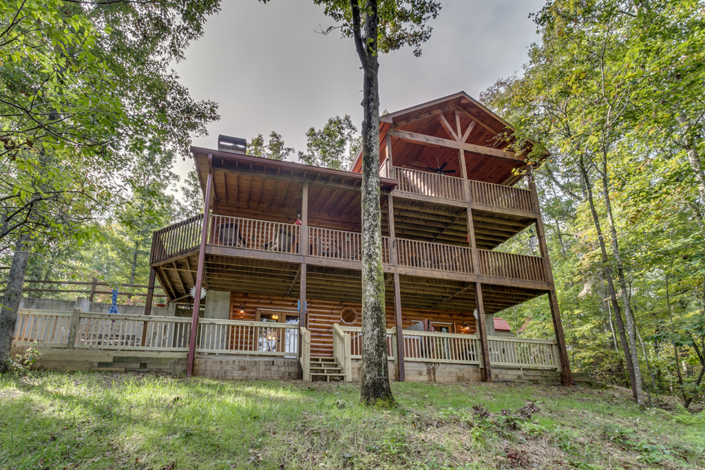 Country Dreams ~ Mountain view Luxury minutes from Ocoee River