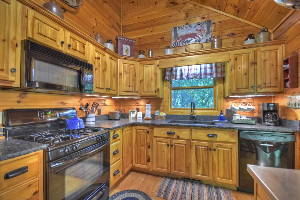Twin Creeks offers a fully equipped kitchen!