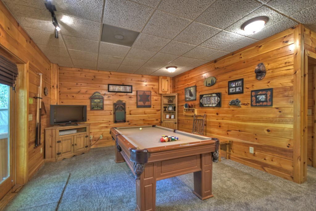 Game room in the terrace level with tv and access to the hot tub 