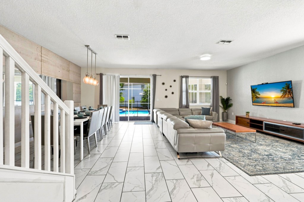 1521_Maidstone_Court_005