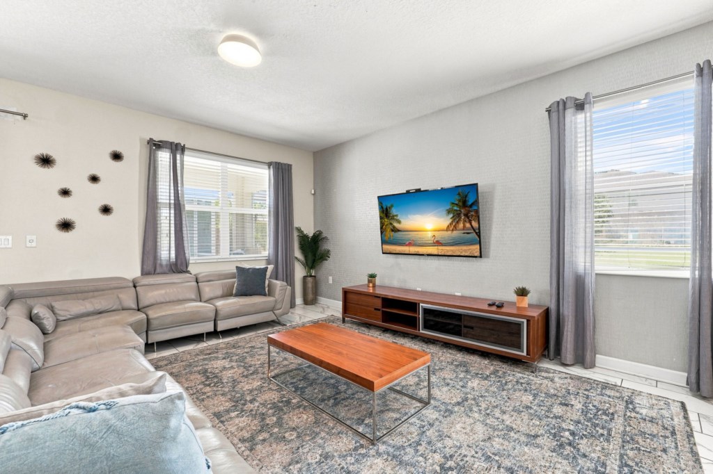 1521_Maidstone_Court_017