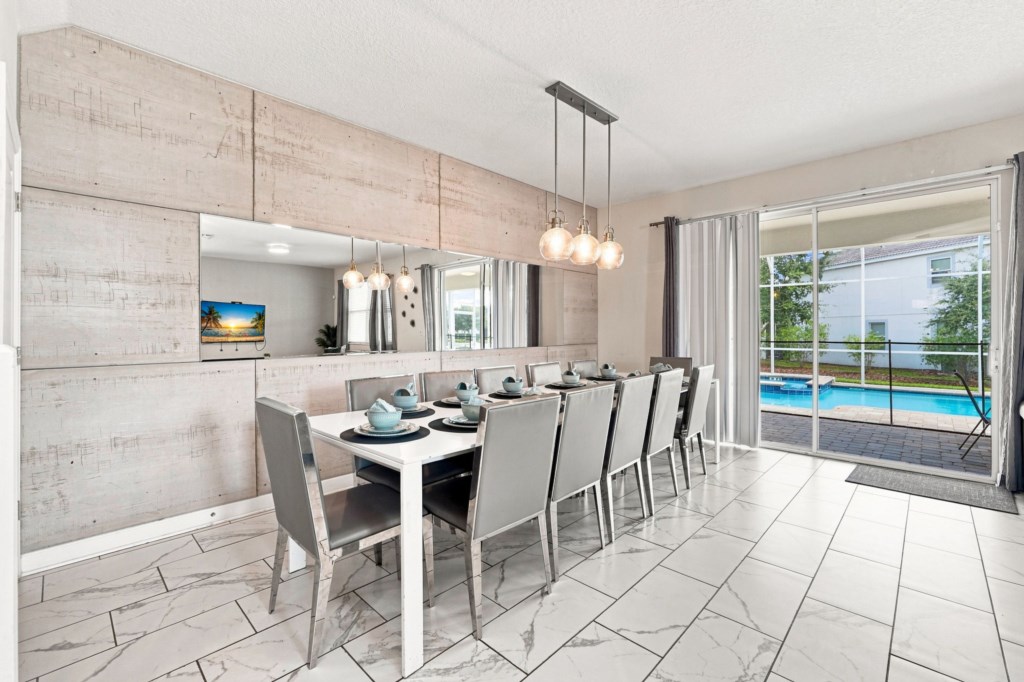 1521_Maidstone_Court_020