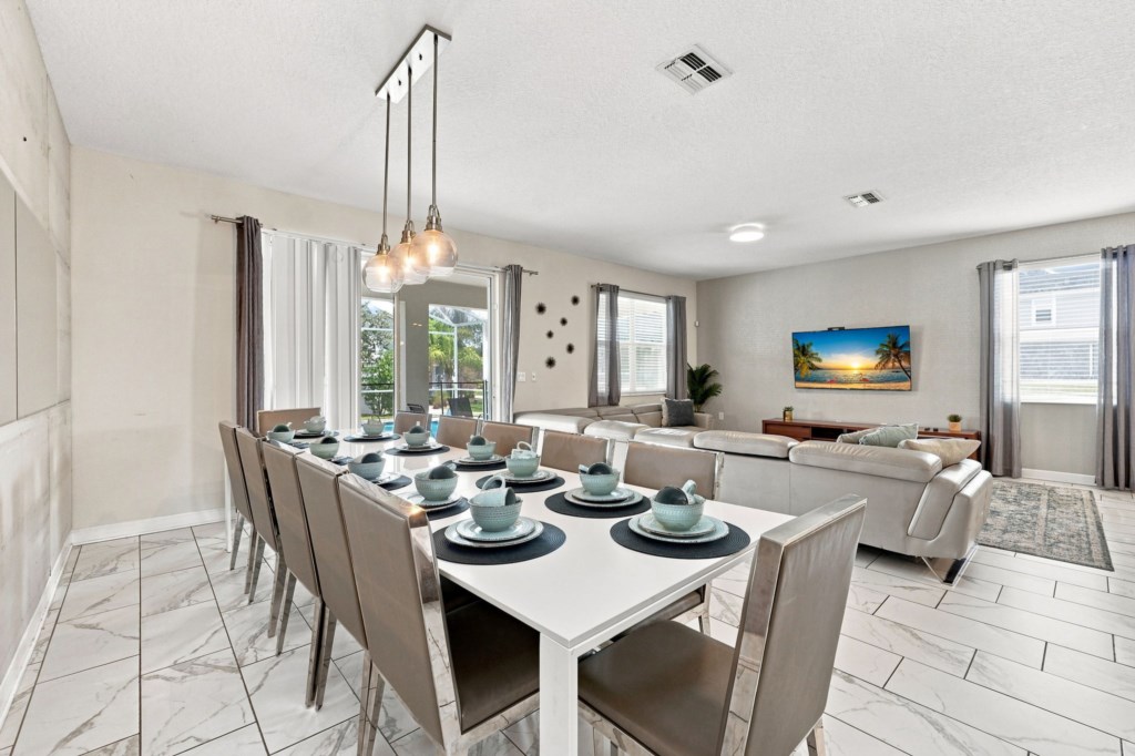 1521_Maidstone_Court_021