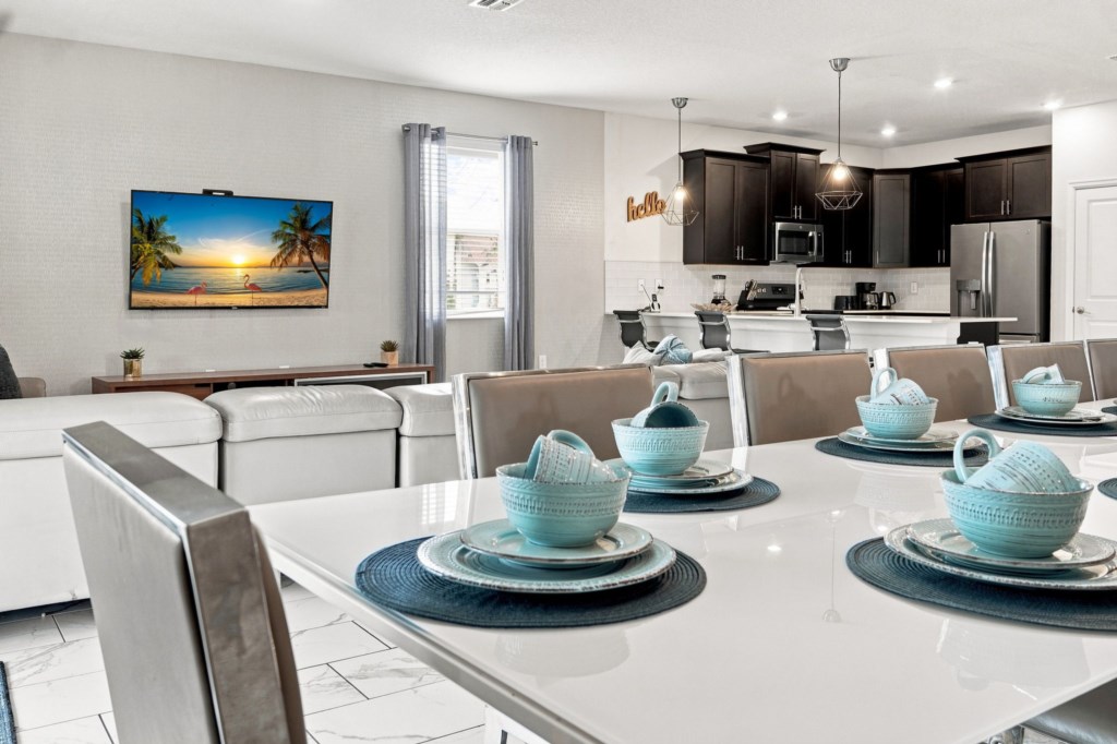 1521_Maidstone_Court_024