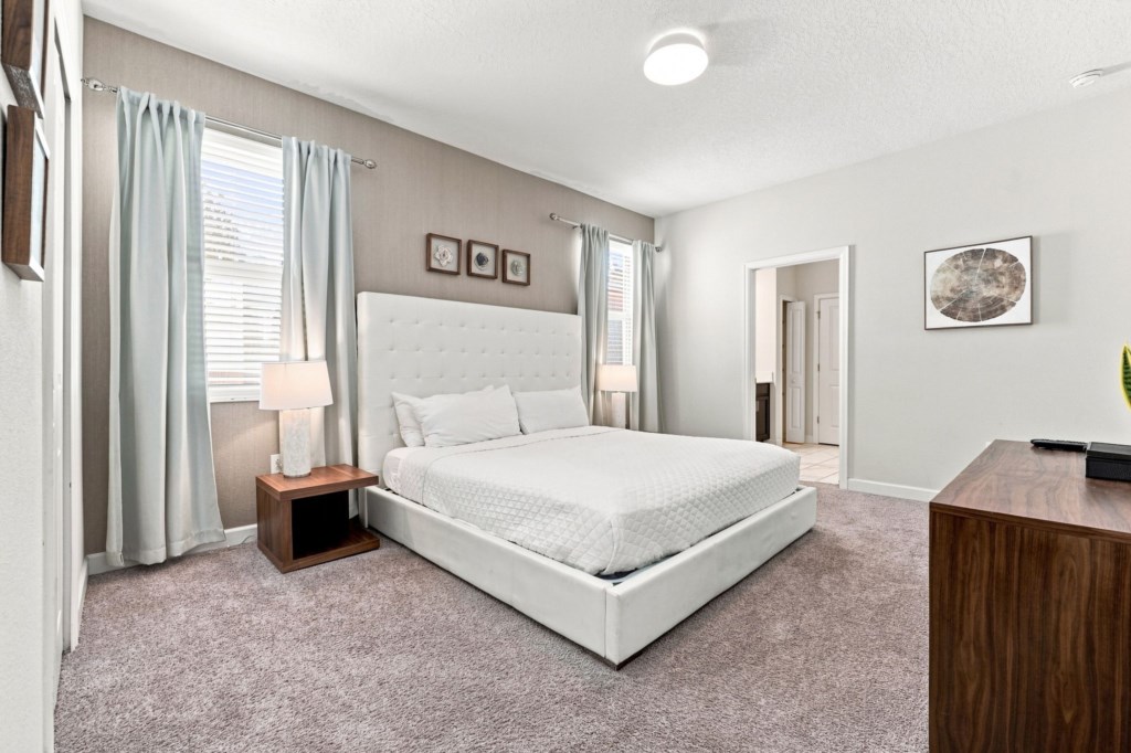 1521_Maidstone_Court_026