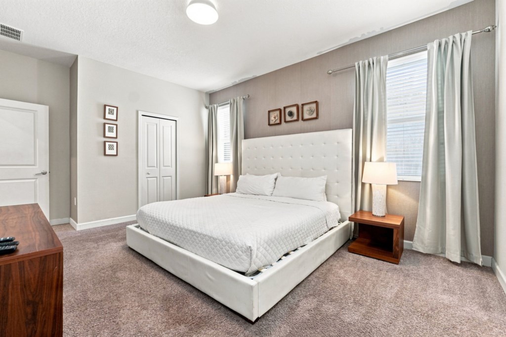 1521_Maidstone_Court_027