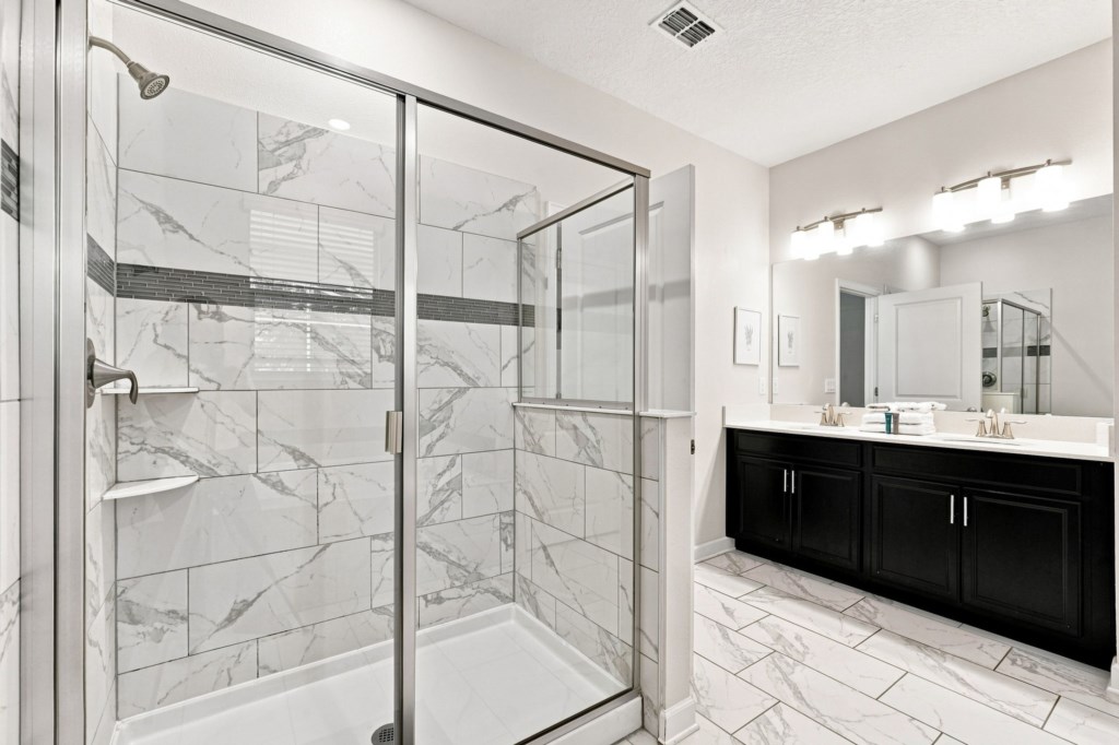 1521_Maidstone_Court_033