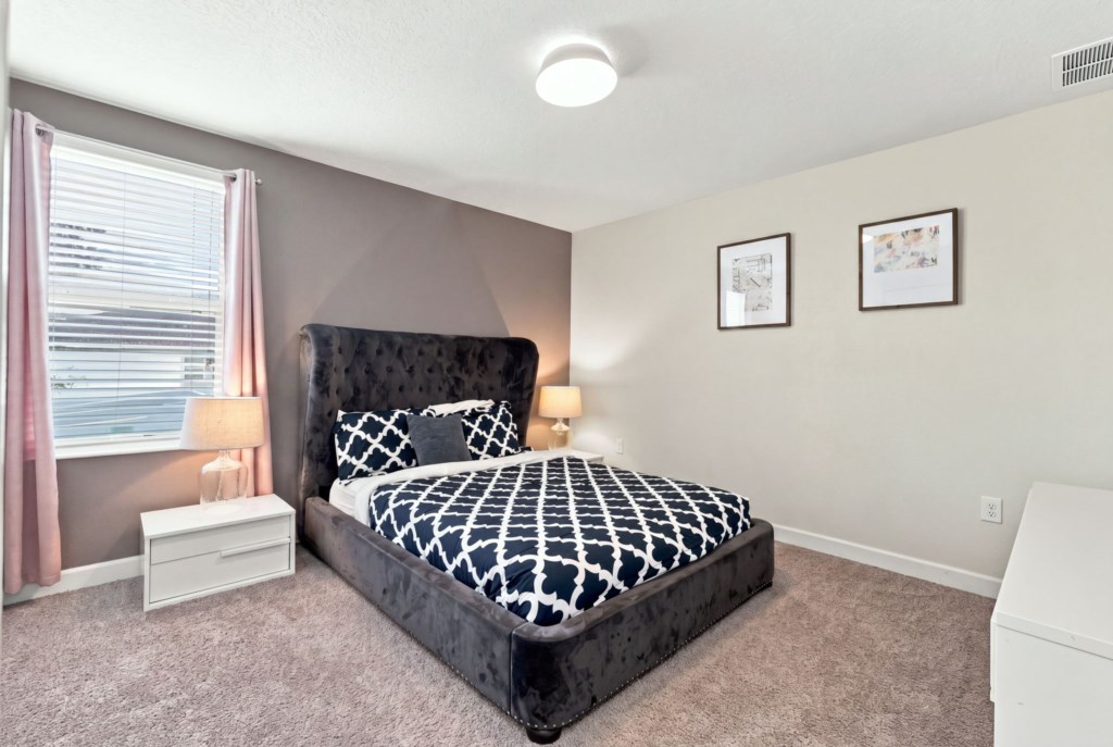 1521_Maidstone_Court_038