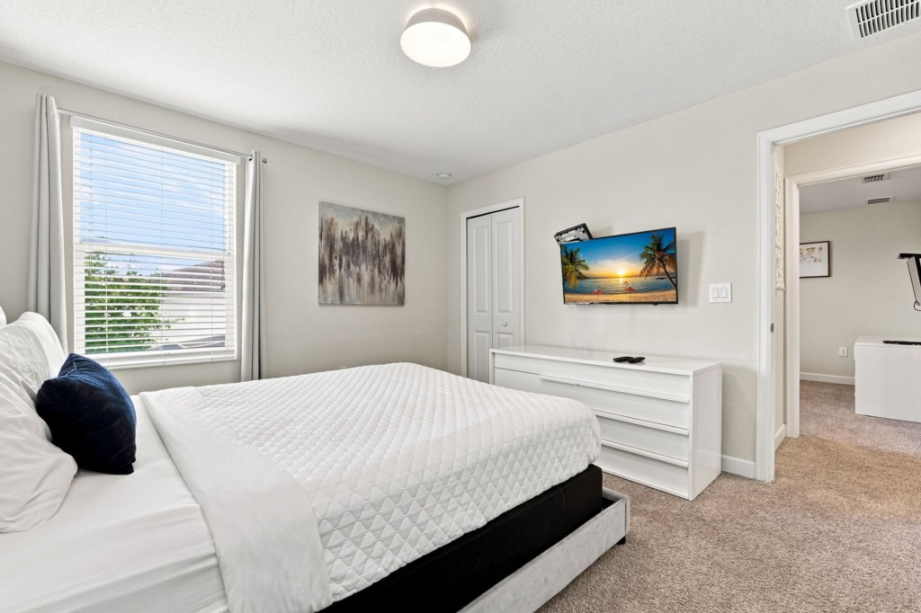 1521_Maidstone_Court_042