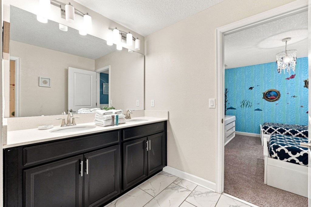 1521_Maidstone_Court_044