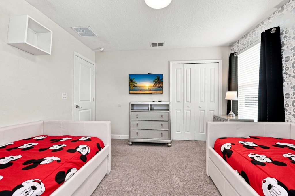 1521_Maidstone_Court_058