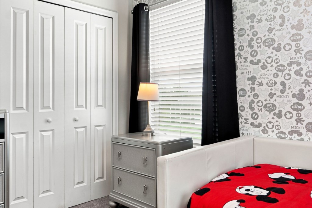 1521_Maidstone_Court_059