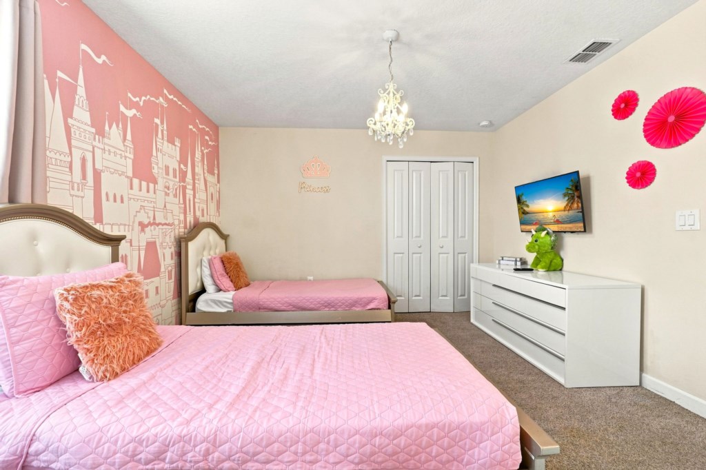 1521_Maidstone_Court_062