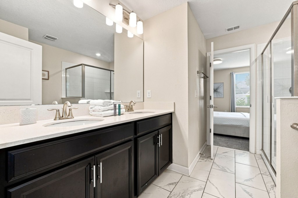 1521_Maidstone_Court_063