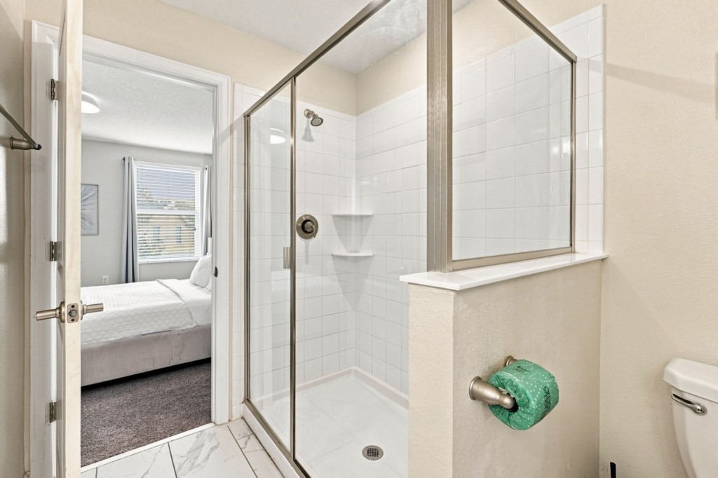 1521_Maidstone_Court_064