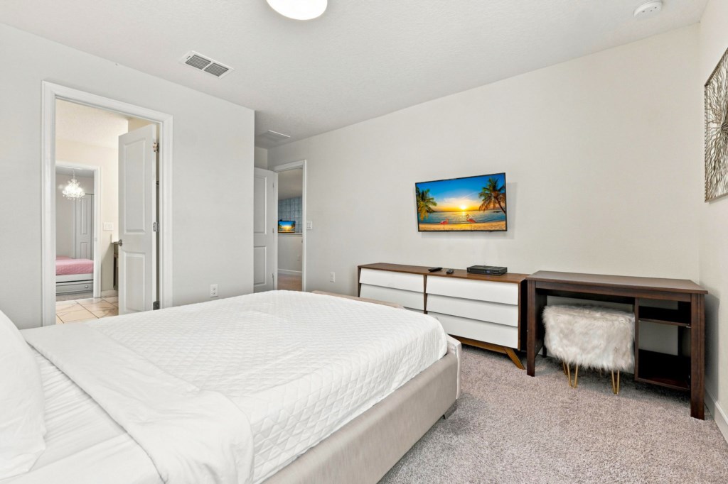 1521_Maidstone_Court_067