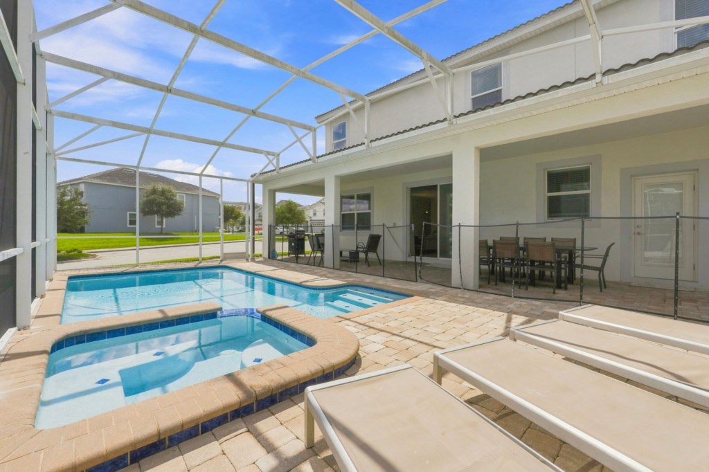 1521_Maidstone_Court_074