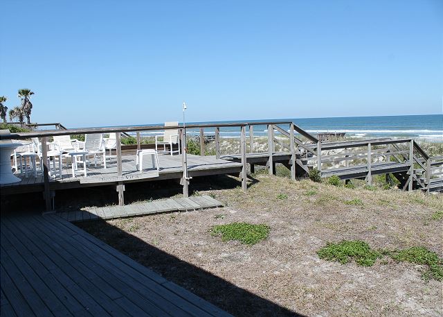 Private Walkway to Beach