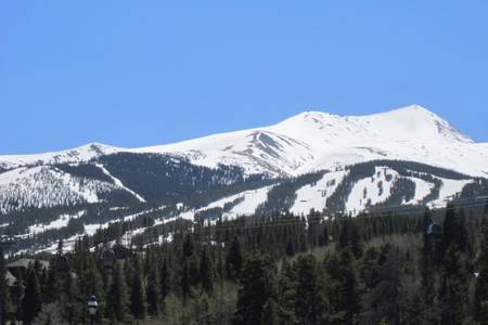 4 minute shuttle ride to slopes