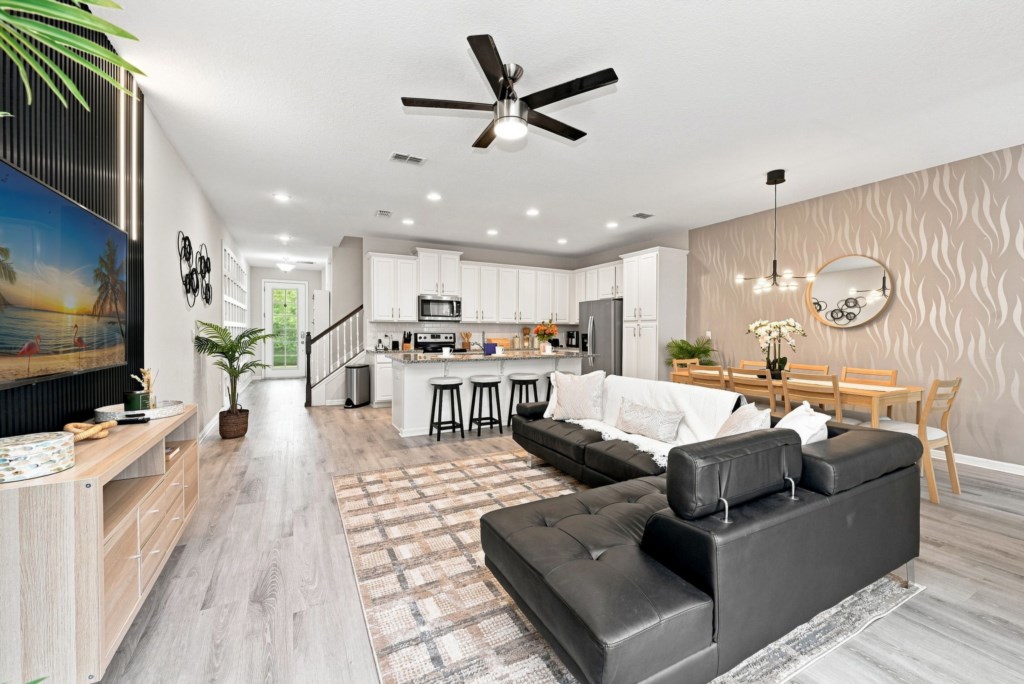 02_Open-Concept-Living-Kitchen-Dining