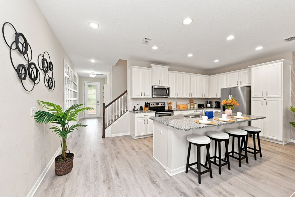 03_Fully-Equipped-Kitchen-Island