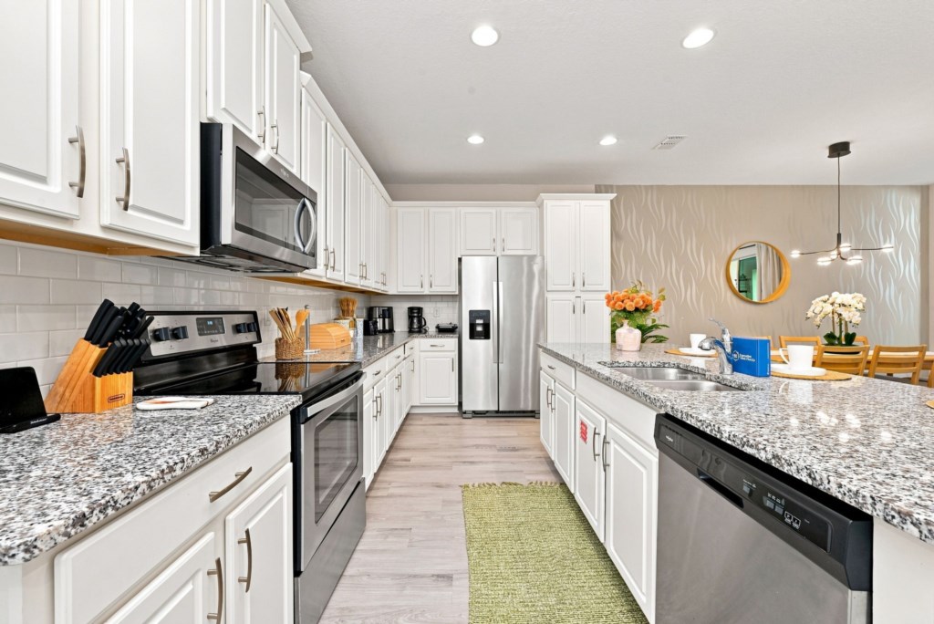 19_Kitchen-Full-View