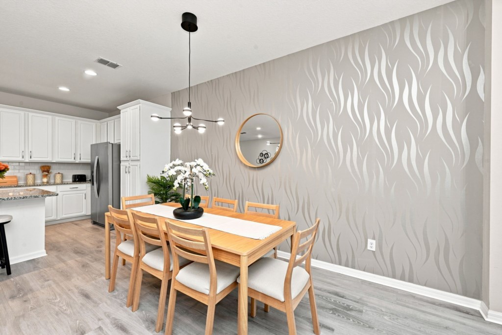 25_Dining-Kitchen-View