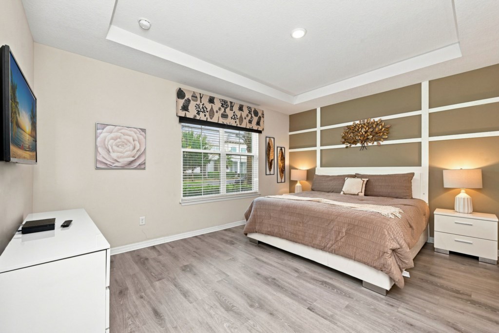 28_Master-Bedroom-TV