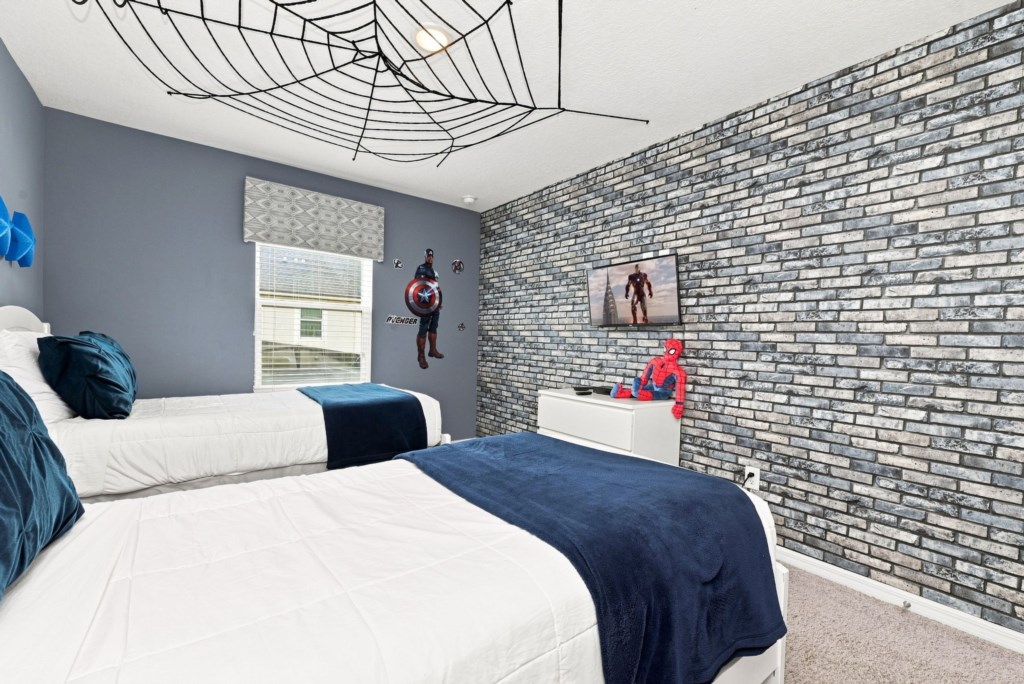 33_Kids-Bedroom-Superhero-Twin-Beds