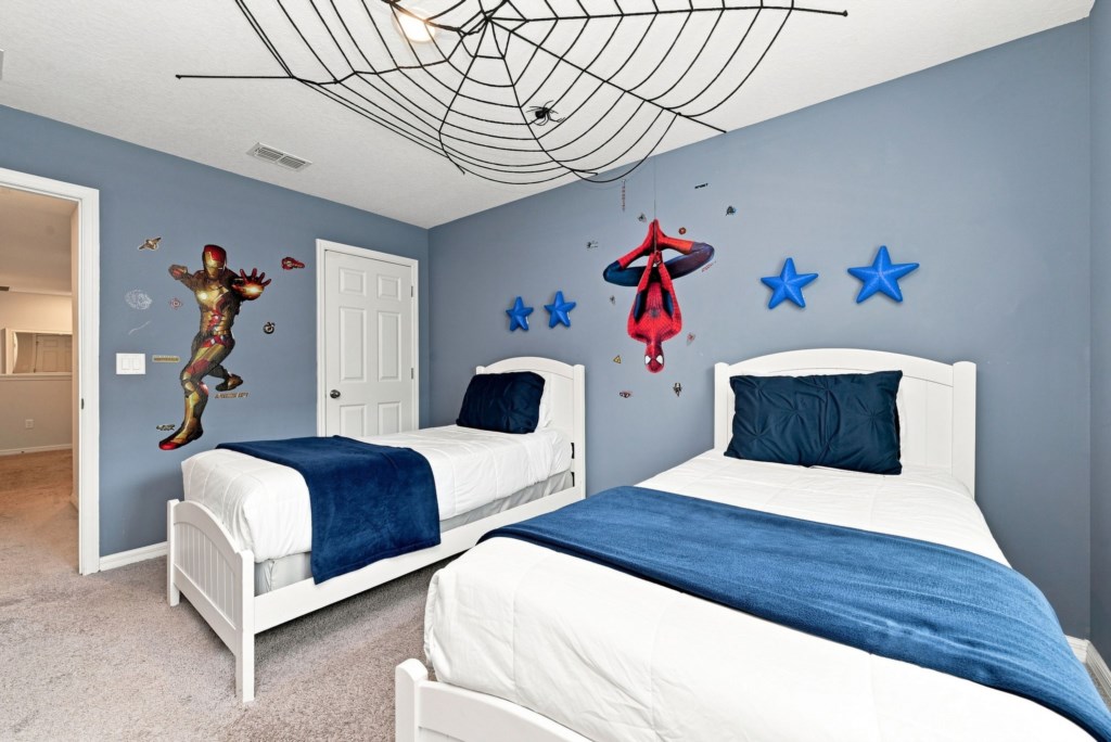 35_Superhero-Bedroom-Detail