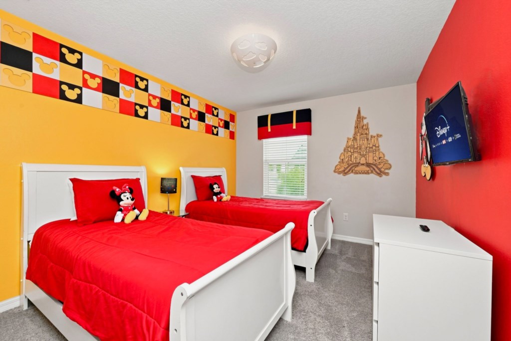43_Kids-Bedroom-Two-Full-Beds