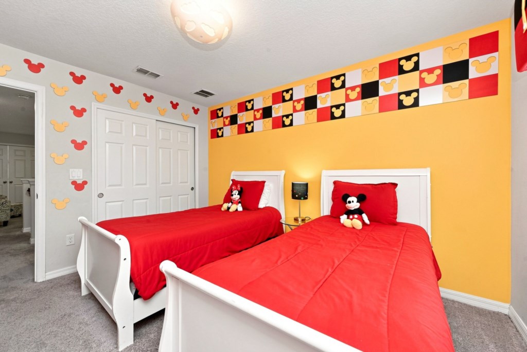44_Kids-Bedroom-Angle