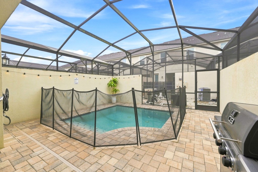 55_Pool-Safety-Fence