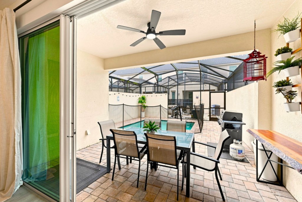 59_Lanai-from-Living-Room