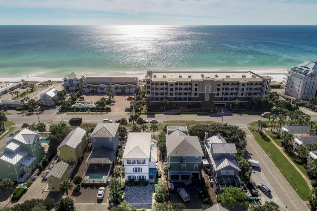 Crystal Vista Is Just A Few Steps From The Beach