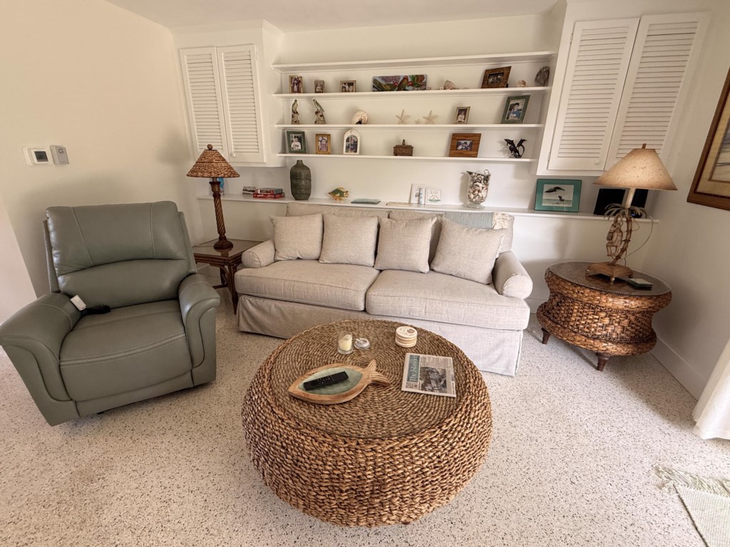 Sea Spray Living area