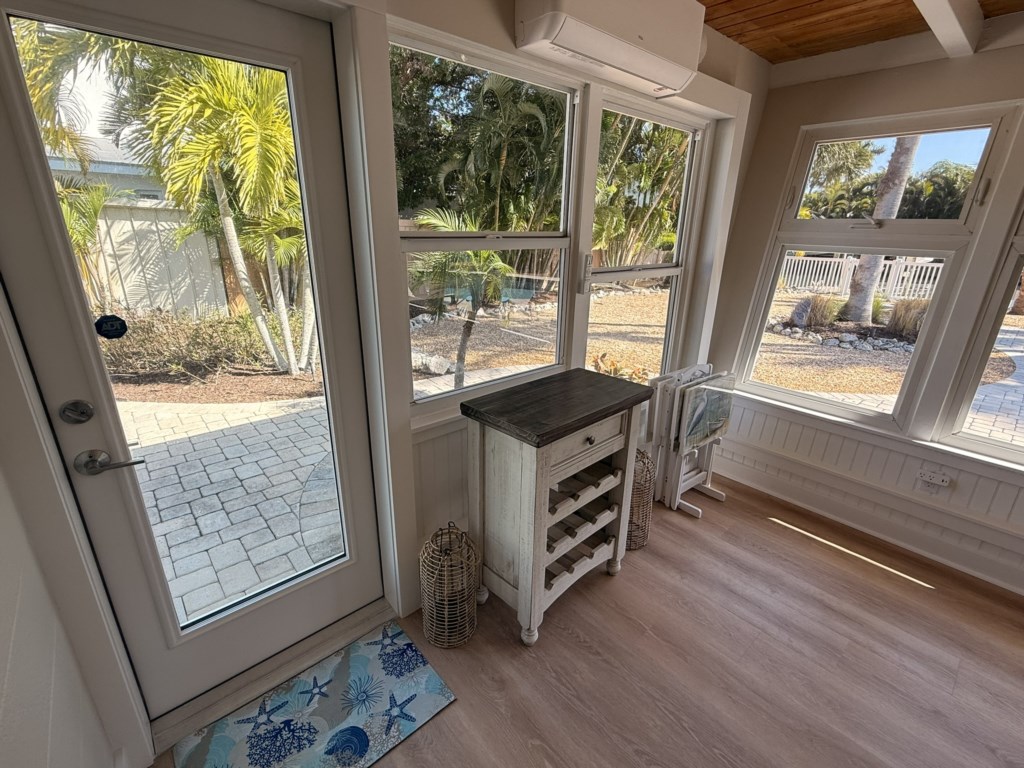 Access to the grill from the dining room 